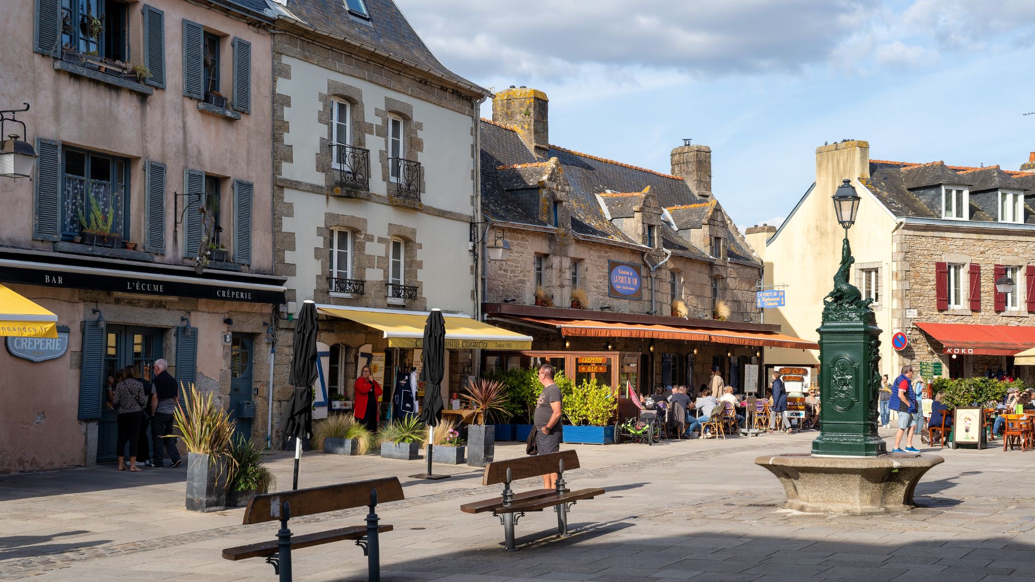 Place de Pétit Chateau in der Ville close de Concarneau